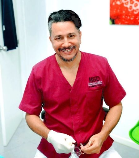 Dr.Humberto-Blanco-Odontología-Implantología-Clinic-Mallorca-MED